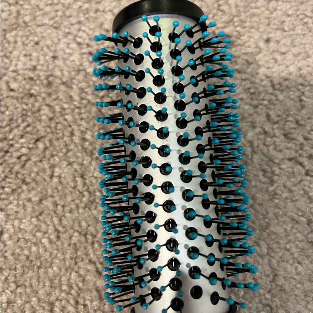 Conair Salon Results Blow-Dry Styling Round Brush - Picture 5 of 6